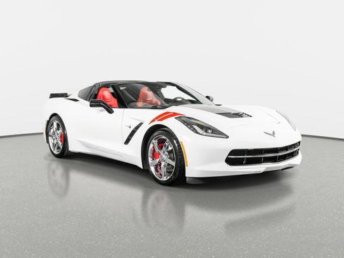 Used 2014 Chevrolet Corvette Stingray Coupe RWD image 4