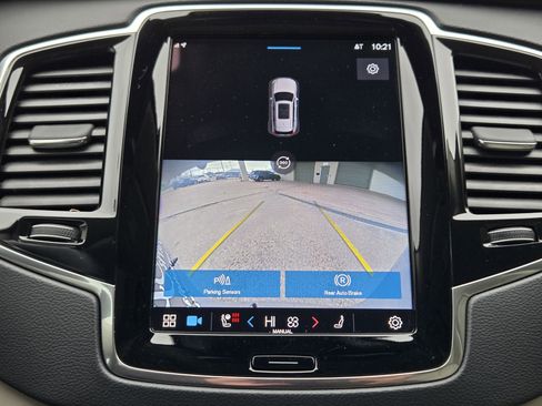 Used 2023 Volvo XC90 T8 Ultimate w/ Lounge Package image 27