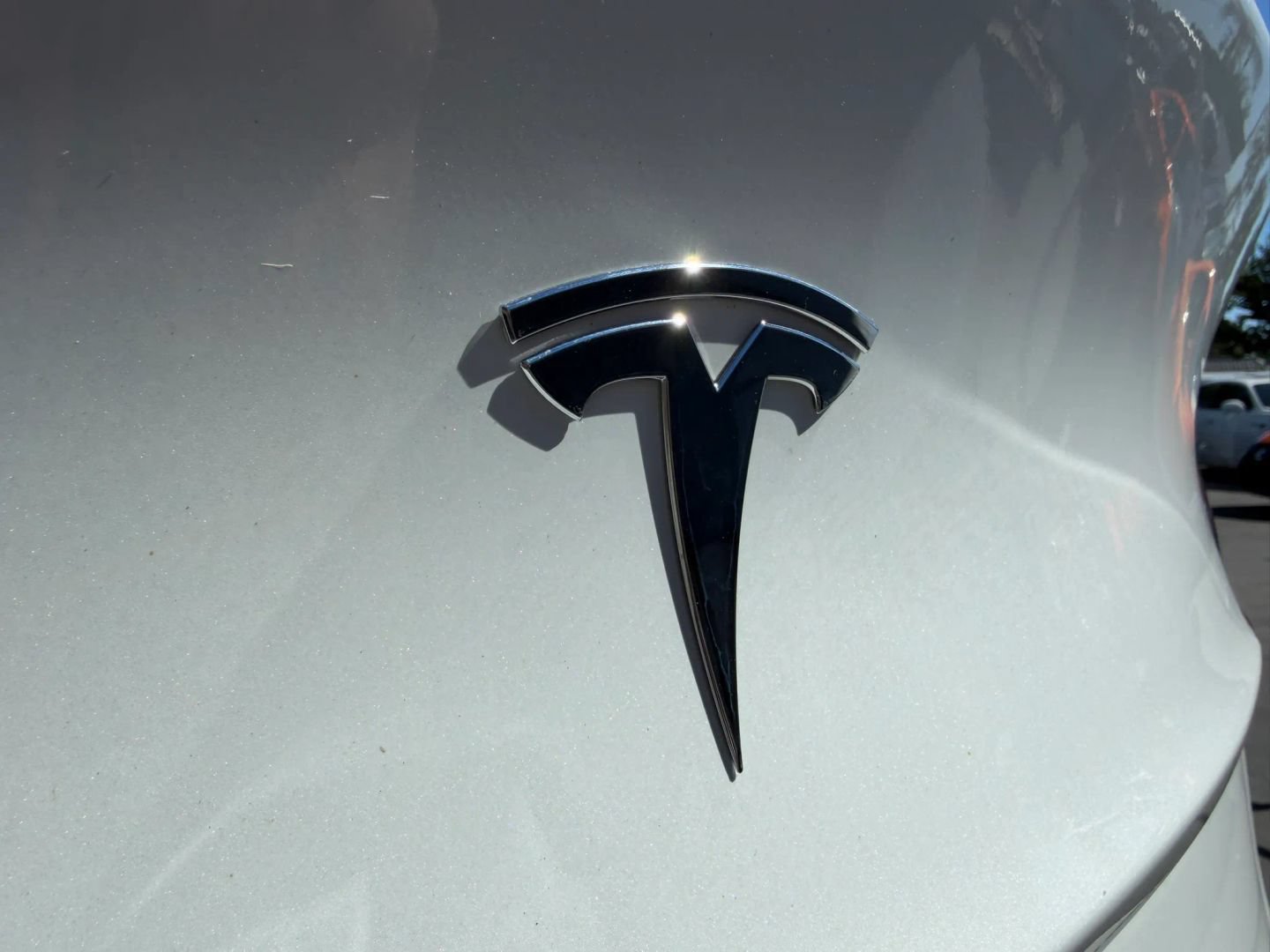 Used 2023 Tesla Model Y AWD image 10