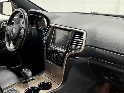 Used 2015 Jeep Grand Cherokee Limited image 20