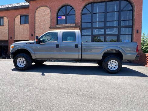 Used 2011 Ford F250 XL w/ PWR Equipment Group AWD/4WD image 4