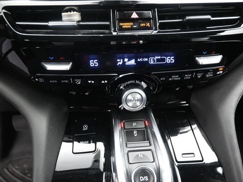 Used 2026 Acura MDX FWD w/ Technology Package image 14