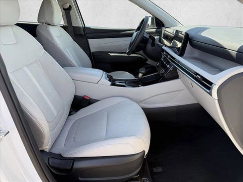 Used 2025 Hyundai Tucson SEL image 11