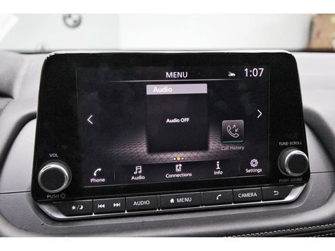 Used 2024 Nissan Rogue SV w/ SV Premium Package FWD image 10