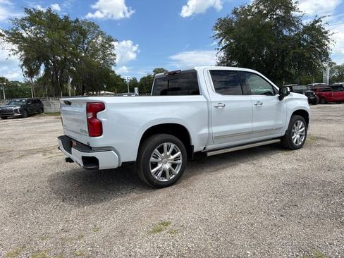 New 2026 Chevrolet Silverado 1500 High Country AWD/4WD image 15