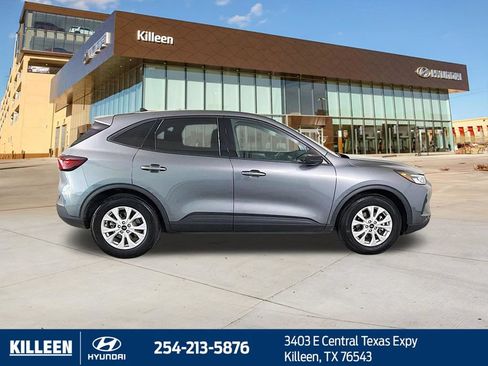 Used 2025 Ford Escape Active FWD image 9