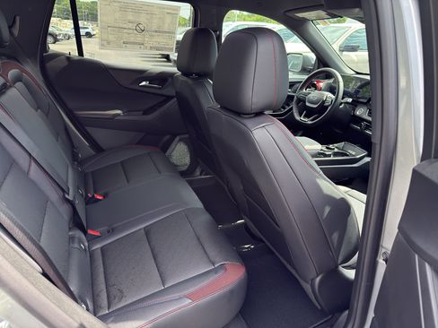 New 2026 Chevrolet Equinox RS FWD image 24