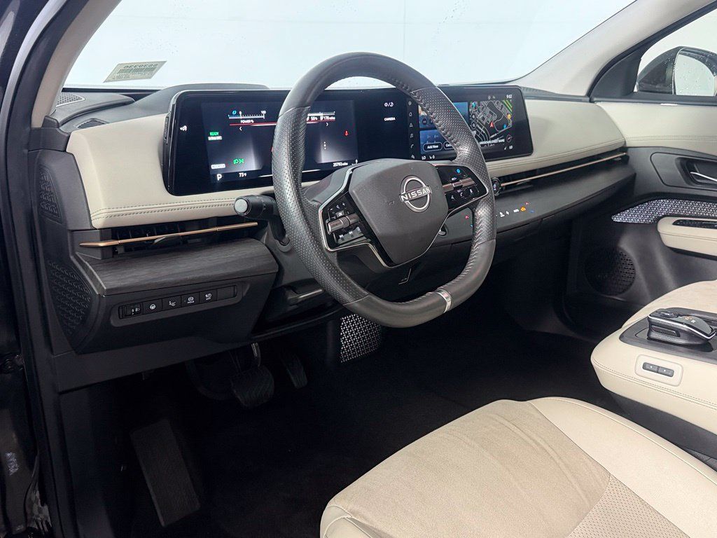 Used 2024 Nissan Ariya AWD image 12