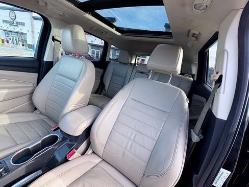 Used 2014 Ford Escape Titanium w/ Equipment Group 401A AWD/4WD image 11