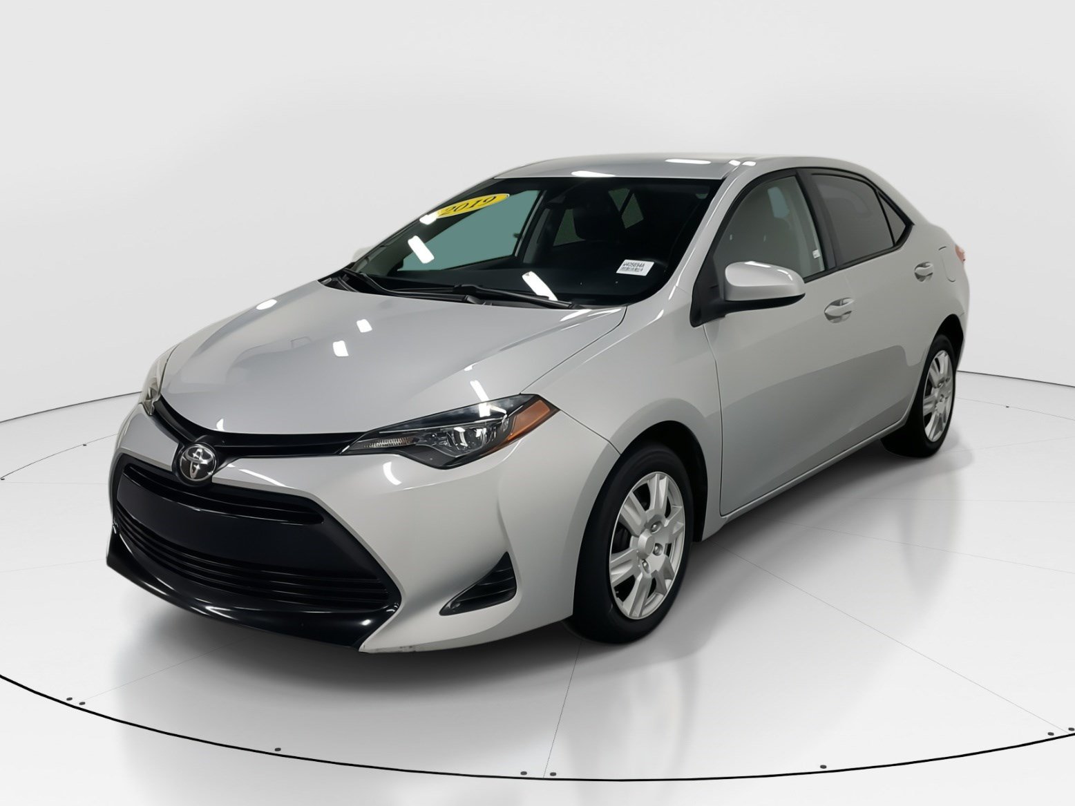 Used 2019 Toyota Corolla LE FWD image 3