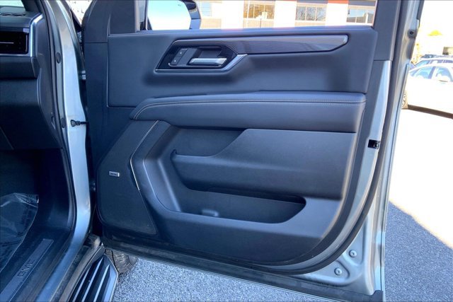 Used 2025 GMC Yukon Elevation w/ Technology Package AWD/4WD image 24