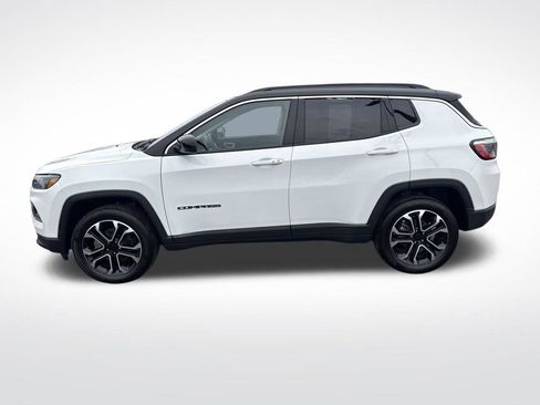 Certified 2022 Jeep Compass Limited image 7