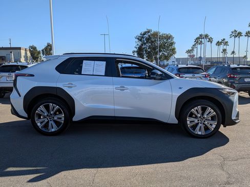 Used 2025 Subaru Solterra Limited w/ Limited Convenience Package image 5