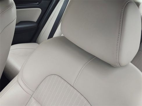 Certified 2023 Honda Civic Touring image 24