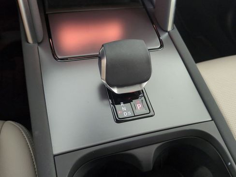 Certified 2025 Land Rover Discovery Sport S image 17