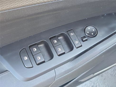 Used 2024 Kia Sportage LX image 23