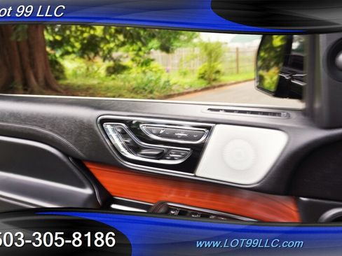 Used 2018 Lincoln Navigator L Reserve w/ Technology Package AWD/4WD image 32