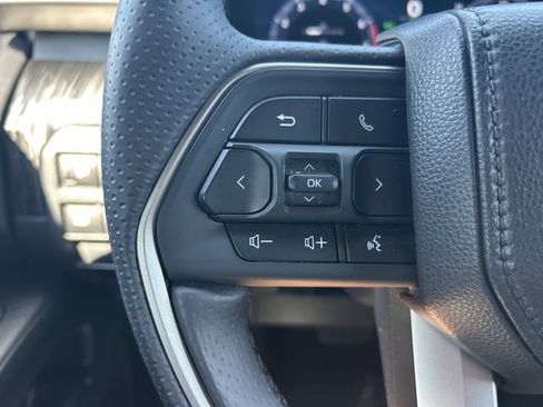 Used 2026 Toyota 4Runner Platinum AWD/4WD image 18