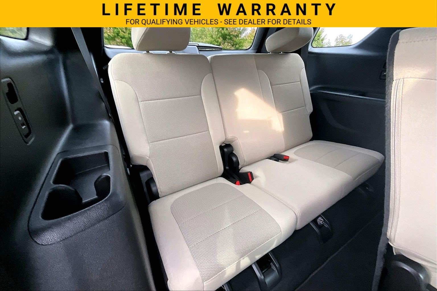 Certified 2022 Chevrolet Traverse LS FWD image 30