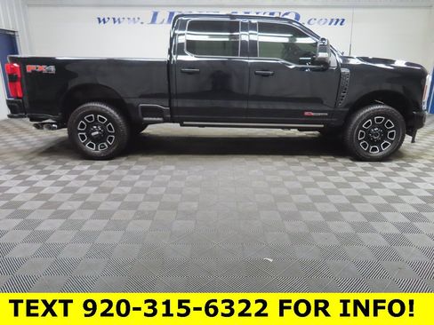 Used 2025 Ford F350 Platinum w/ FX4 Off-Road Package image 2
