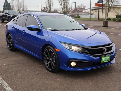 Used 2019 Honda Civic Sport image 9
