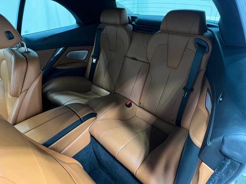 Used 2017 BMW M6 Convertible image 31