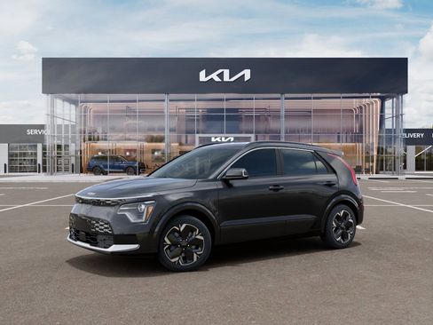 New 2026 Kia Niro Wind FWD image 3
