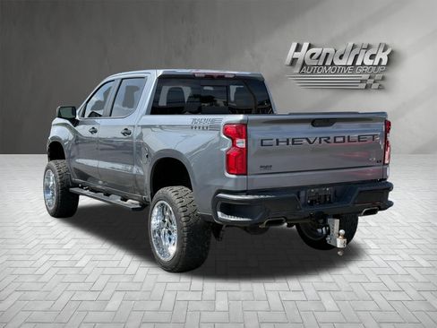 Used 2021 Chevrolet Silverado 1500 LT Trail Boss w/ Convenience Package II AWD/4WD image 9