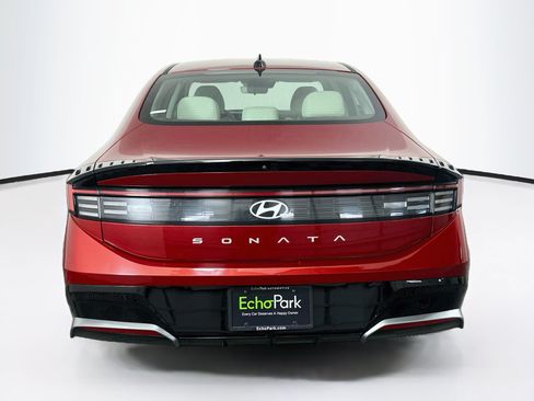 Used 2025 Hyundai Sonata SEL FWD image 7