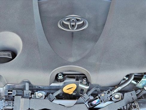 New 2025 Toyota Camry SE image 16