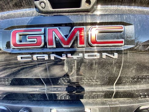 Used 2023 GMC Canyon AT4 w/ AT4 Premium Package image 31