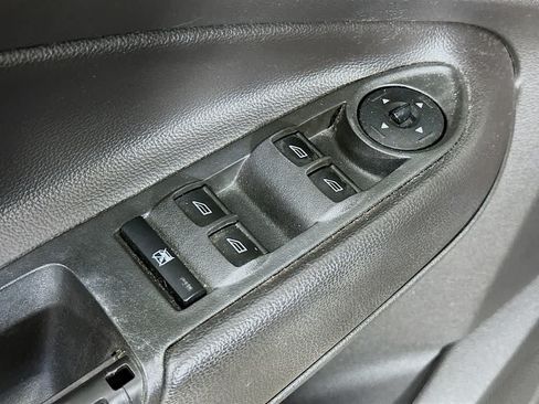 Used 2017 Ford Escape SE w/ SE Sport Appearance Package AWD/4WD image 29