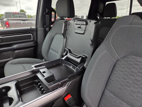 Used 2025 RAM 1500 Big Horn RWD image 31