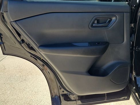 Certified 2024 Nissan Rogue S FWD image 16