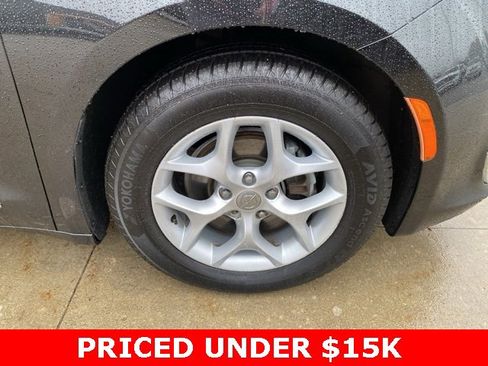 Certified 2017 Chrysler Pacifica Touring-L w/ Tire & Wheel Group image 14