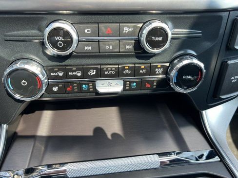 Used 2025 Ford F150 Platinum w/ Equipment Group 702A High AWD/4WD image 13