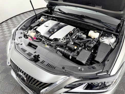 Used 2019 Lexus ES 300h w/ Premium Package FWD image 20