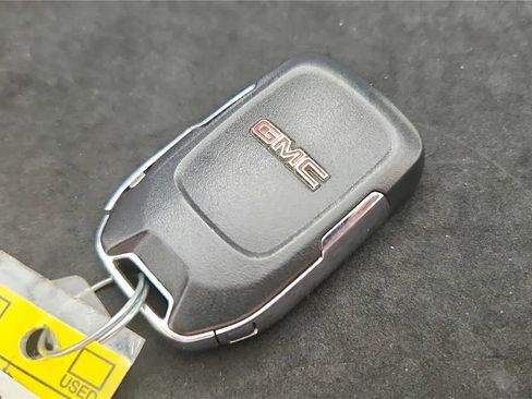 Used 2022 GMC Terrain SLE w/ Driver Convenience Package AWD/4WD image 21