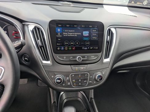 Used 2024 Chevrolet Malibu LT image 14