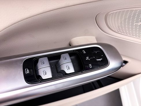 Used 2024 Mercedes-Benz C 300 Sedan image 20