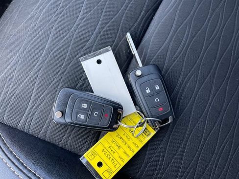 Used 2015 Buick Encore Convenience FWD image 31