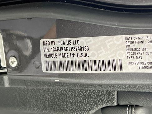 Used 2023 Jeep Grand Cherokee L Laredo AWD/4WD image 32