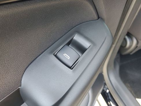 New 2026 Chevrolet TrailBlazer LT w/ Midnight Edition FWD image 16