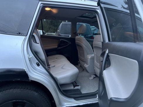 Used 2010 Toyota RAV4 Limited image 29