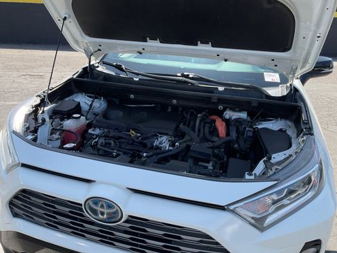 Used 2020 Toyota RAV4 XSE w/ XSE Grade Weather Package AWD/4WD image 23