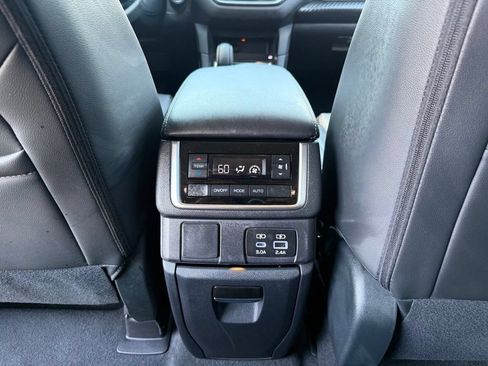 Certified 2026 Subaru Ascent Premium AWD/4WD image 27