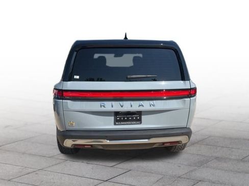 Used 2024 Rivian R1S Launch Edition image 5