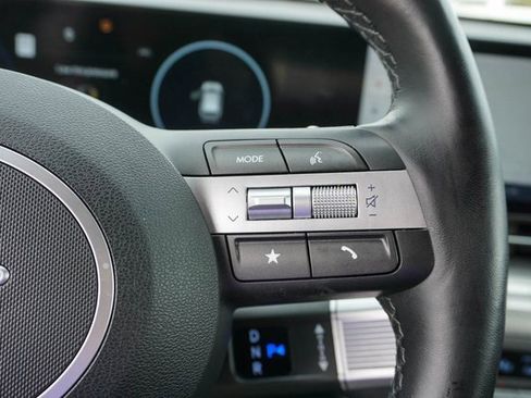 Used 2024 Hyundai Kona Limited image 24