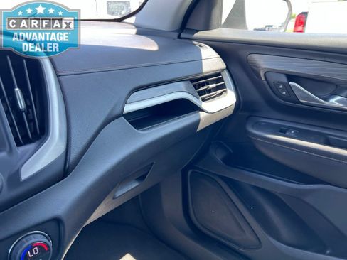 Used 2020 GMC Terrain SLT FWD image 17