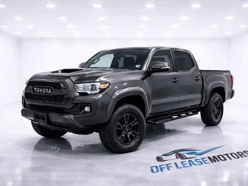 Used 2017 Toyota Tacoma SR5 AWD/4WD image 1